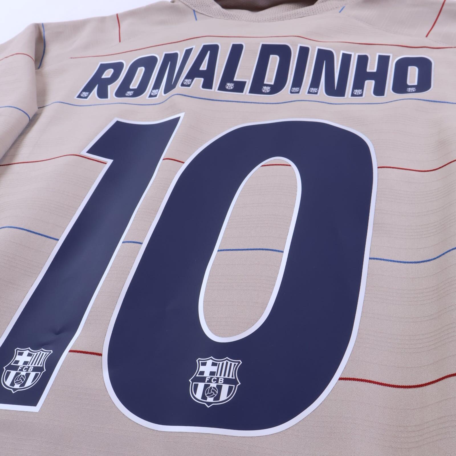 Barcelona Ronaldinho #10 2003/04 Away Shirt - XL