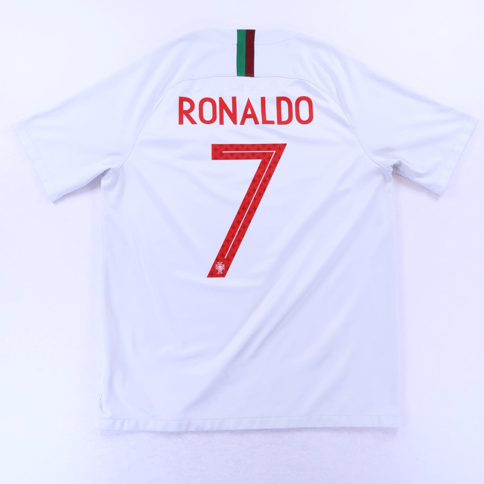 Portugal Ronaldo #7 2018/19 Away Shirt - L