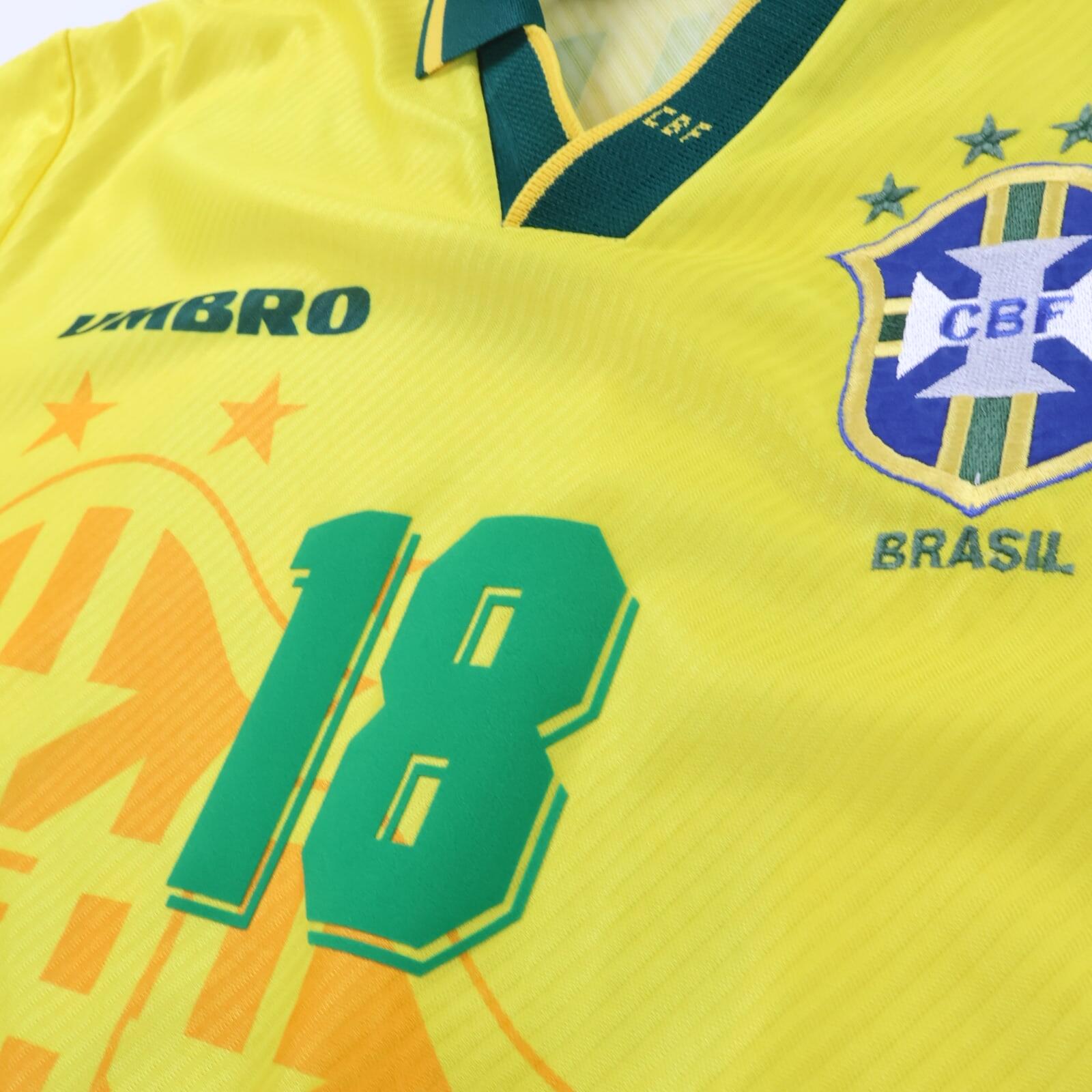 Brazil Ronaldinho #18 1994/95 Home Shirt - L