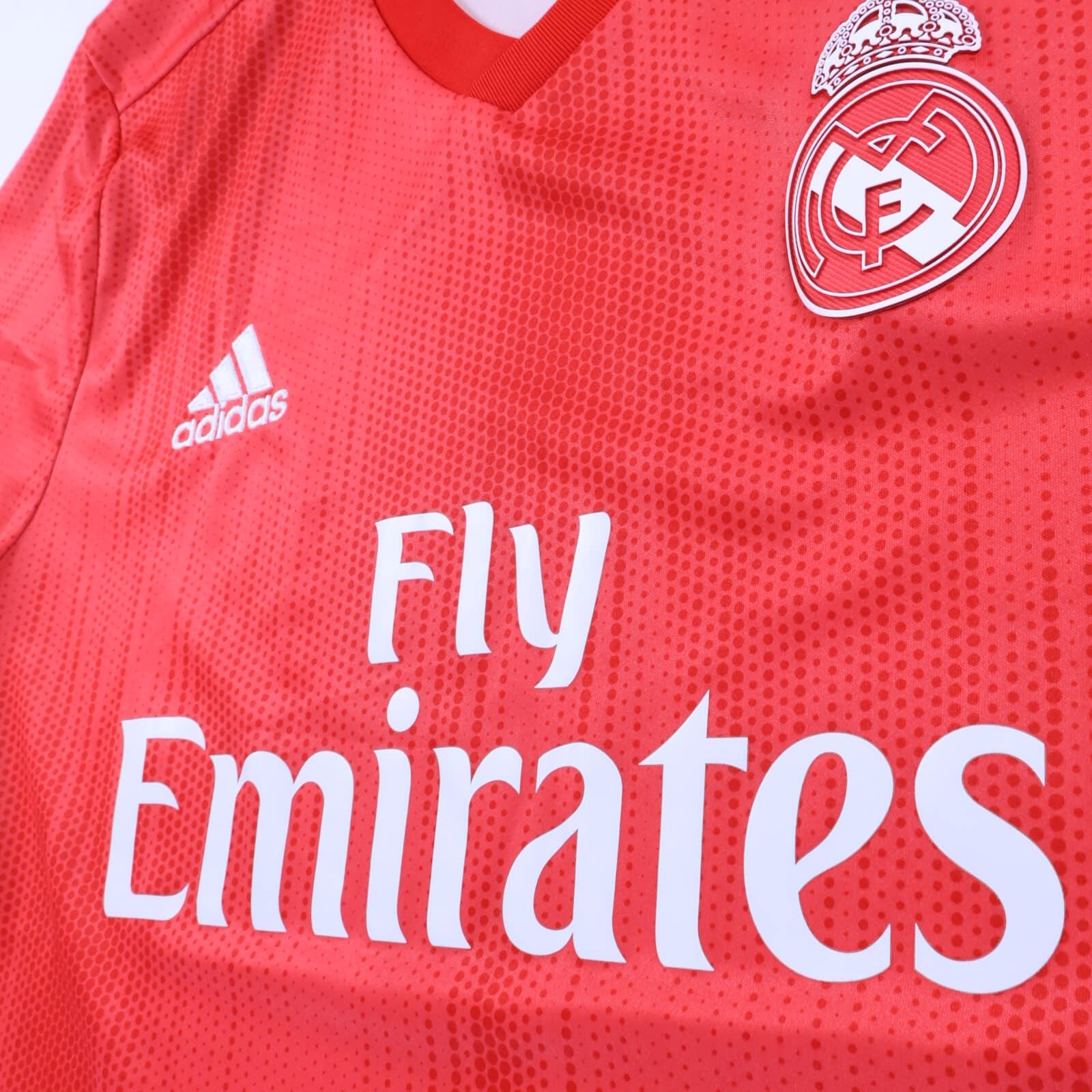 Real Madrid 2018/19 Third Shirt - L