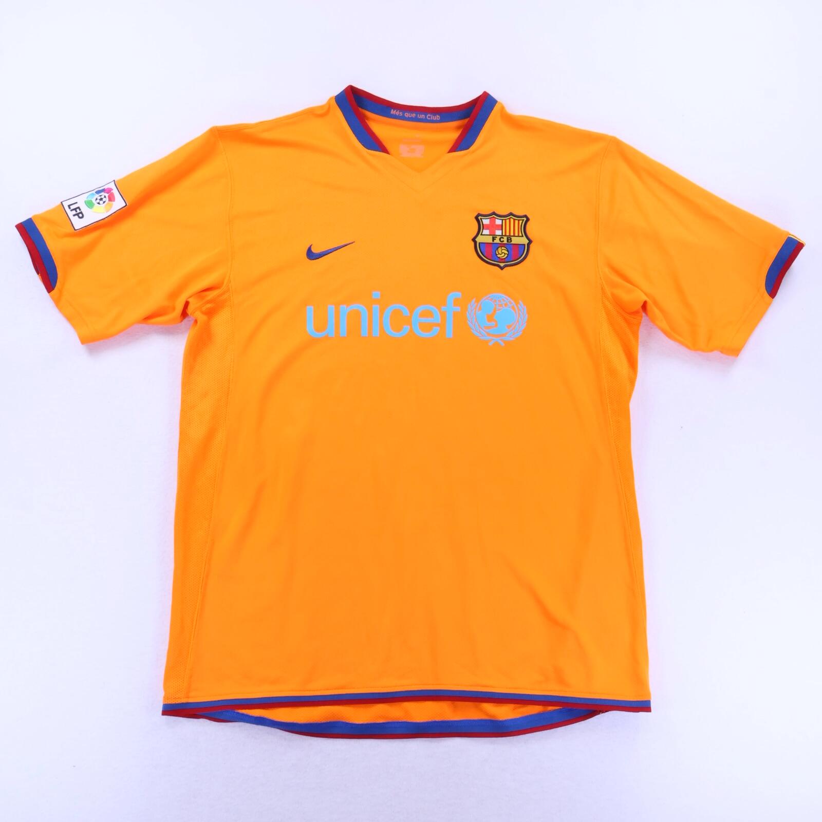 Barcelona Ronaldinho #10 2006/08 Away Shirt - L