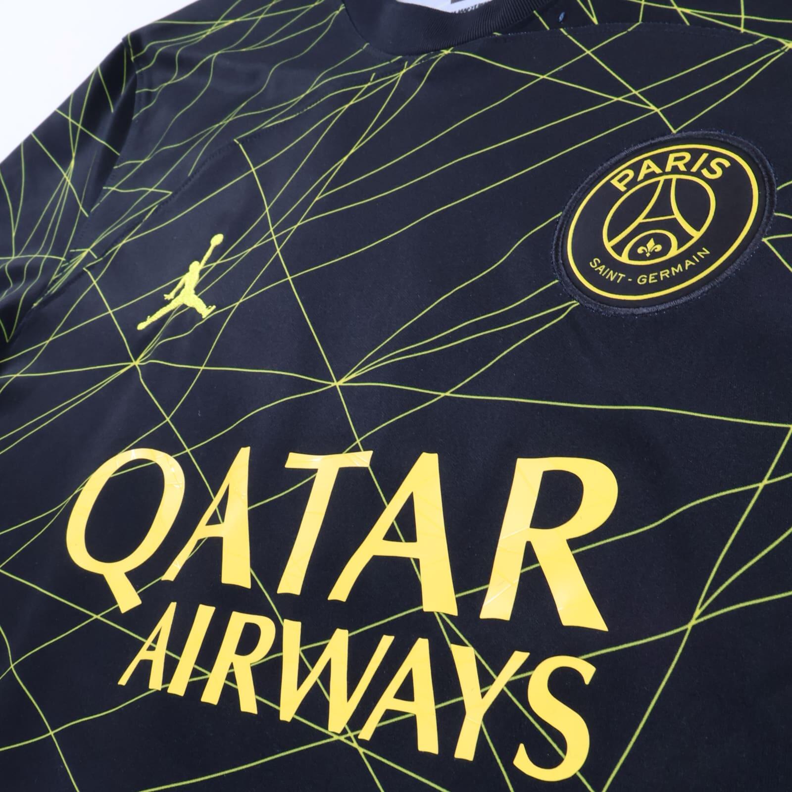 Paris Saint-Germain F.C Messi #30 2022/23 Fourth Shirt - XL