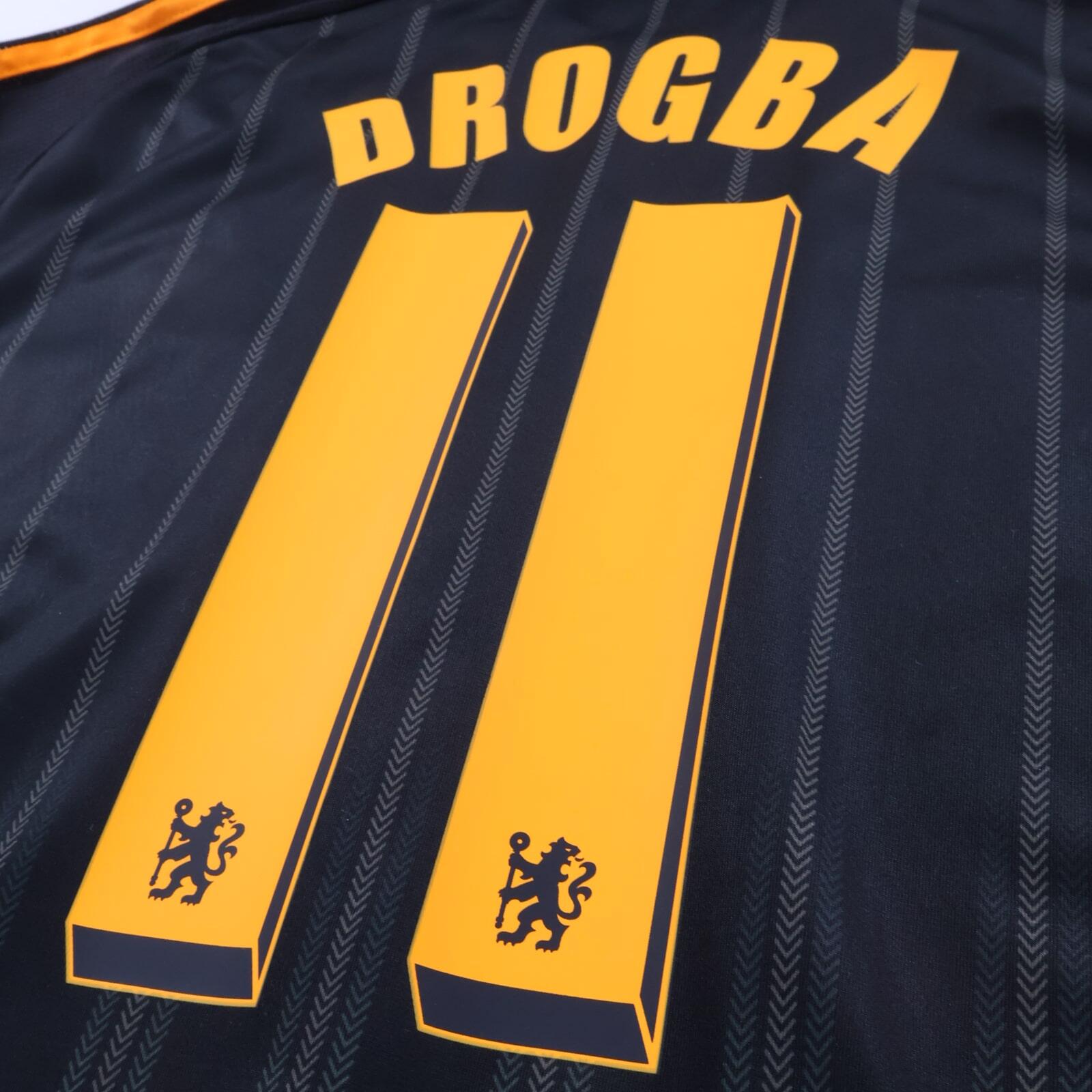 Chelsea Drogba #11 2010/11 Away Shirt - L