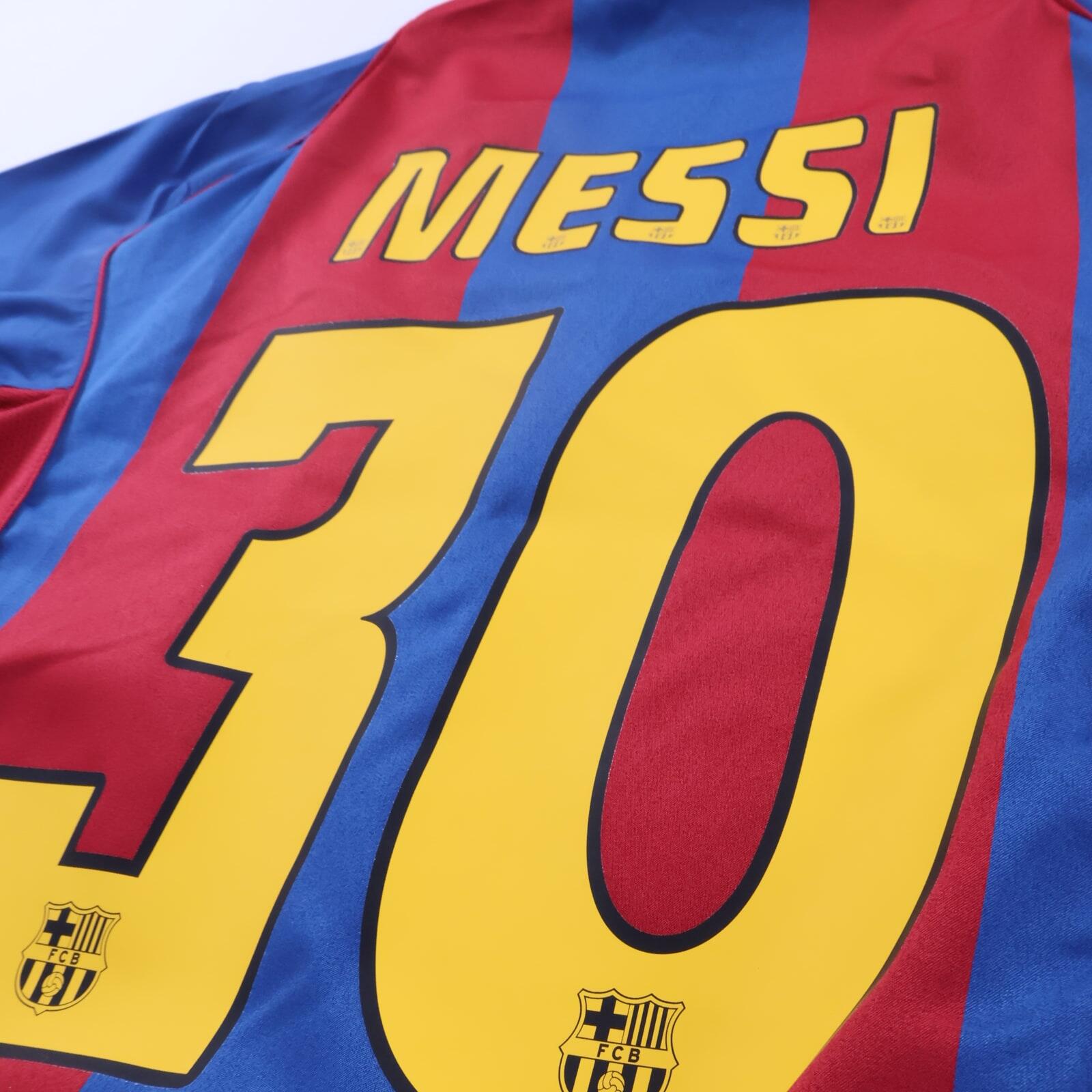 *NWT* Barcelona Messi #30 2004/05 Home Shirt - M