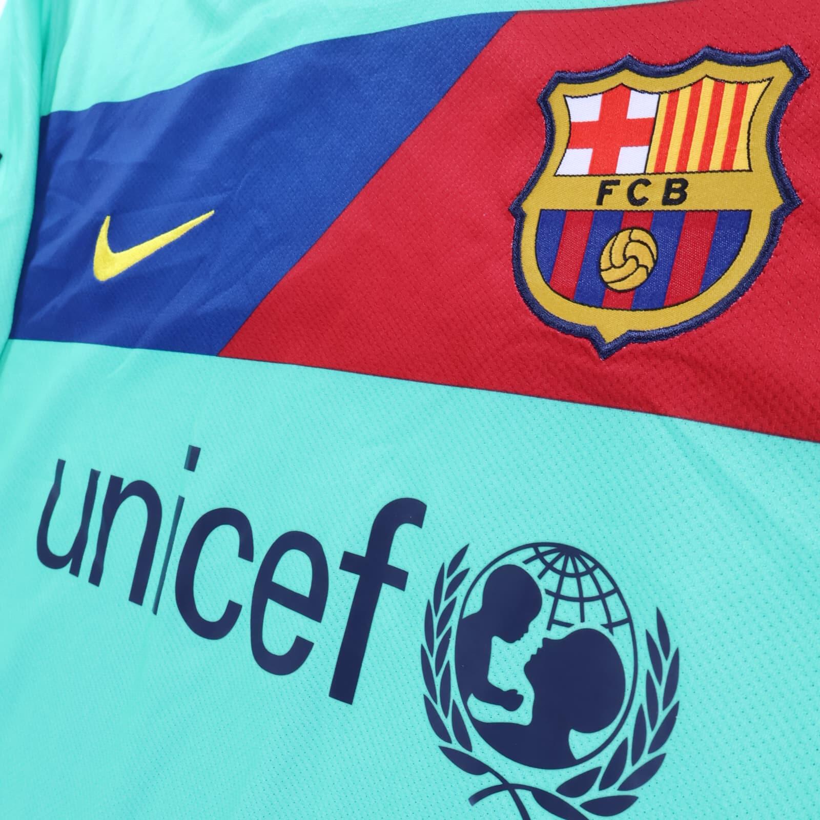 Barcelona Messi #10 2010/11 Away Shirt - L