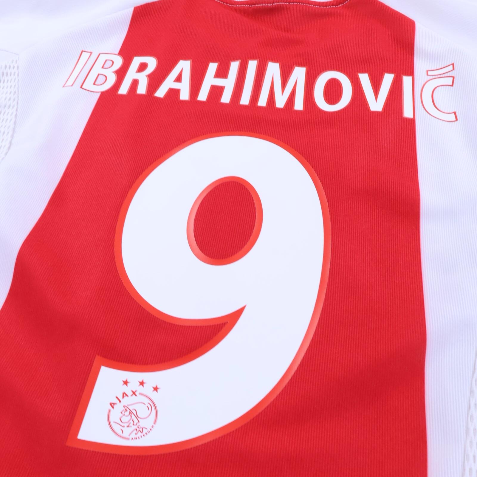 Ajax Ibrahimović #9 2002/05 Home Shirt - XL