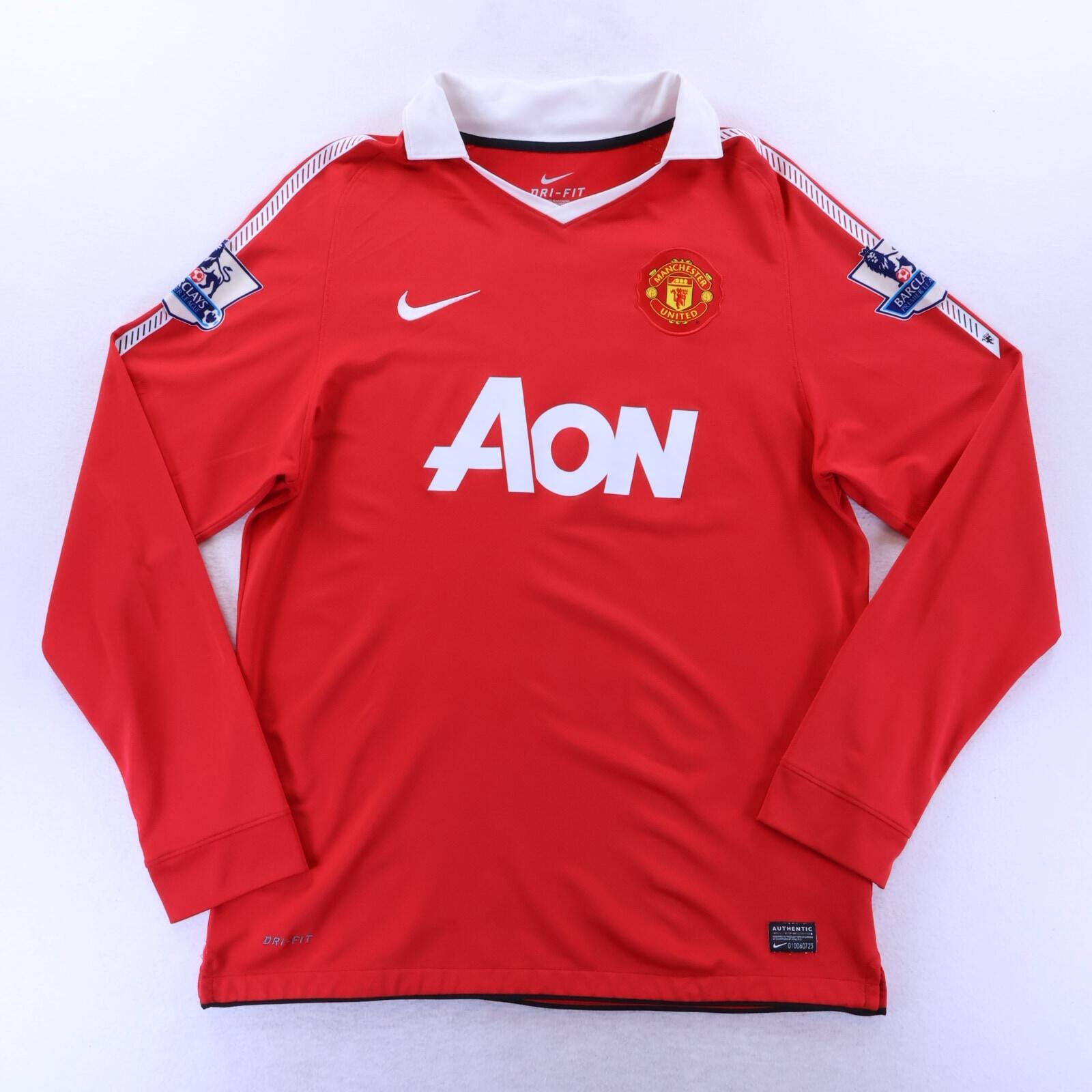 *MINT* Manchester United Giggs #11 2010/11 Home Shirt - L