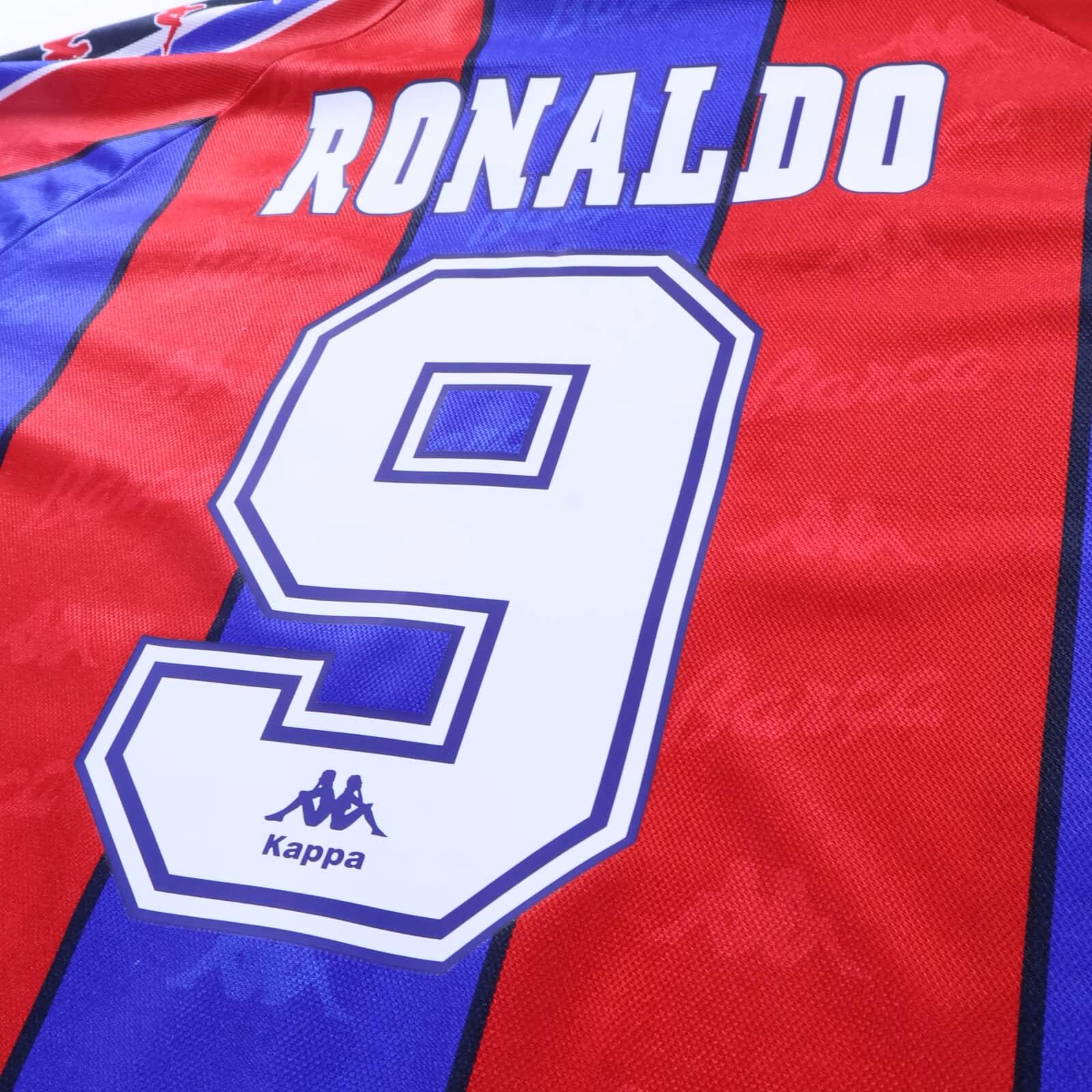 Barcelona Ronaldo #9 1995/97 Home Shirt - Long Sleeve - M