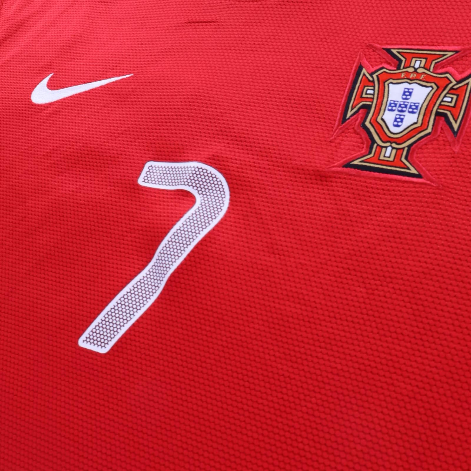 Portugal Ronaldo #7 2012/13 Home Shirt - M