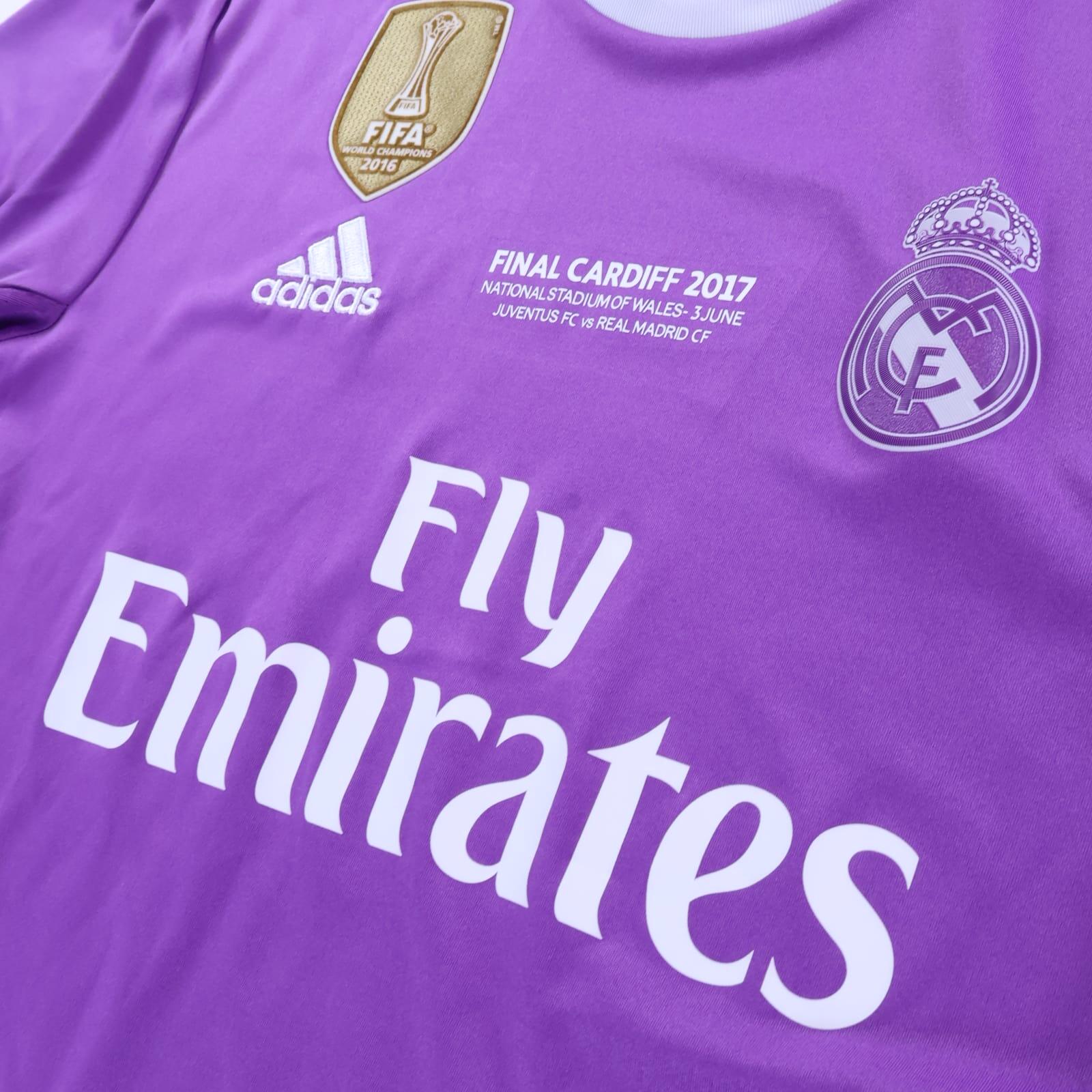 *MINT* Real Madrid Ronaldo #7 2016/17 Away Shirt - M