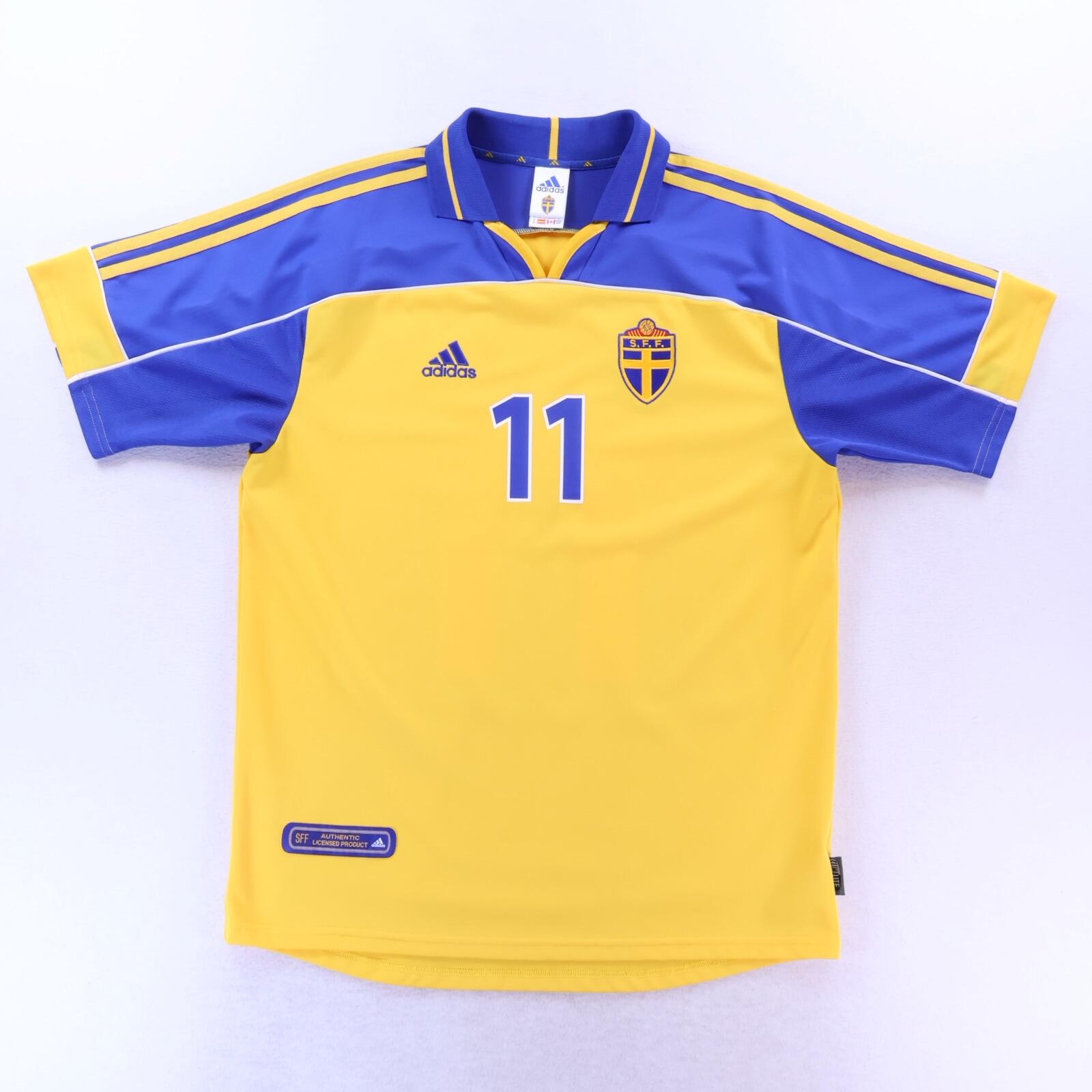 *MINT* Sweden Ibrahimović #11 2000/02 Home Shirt - M