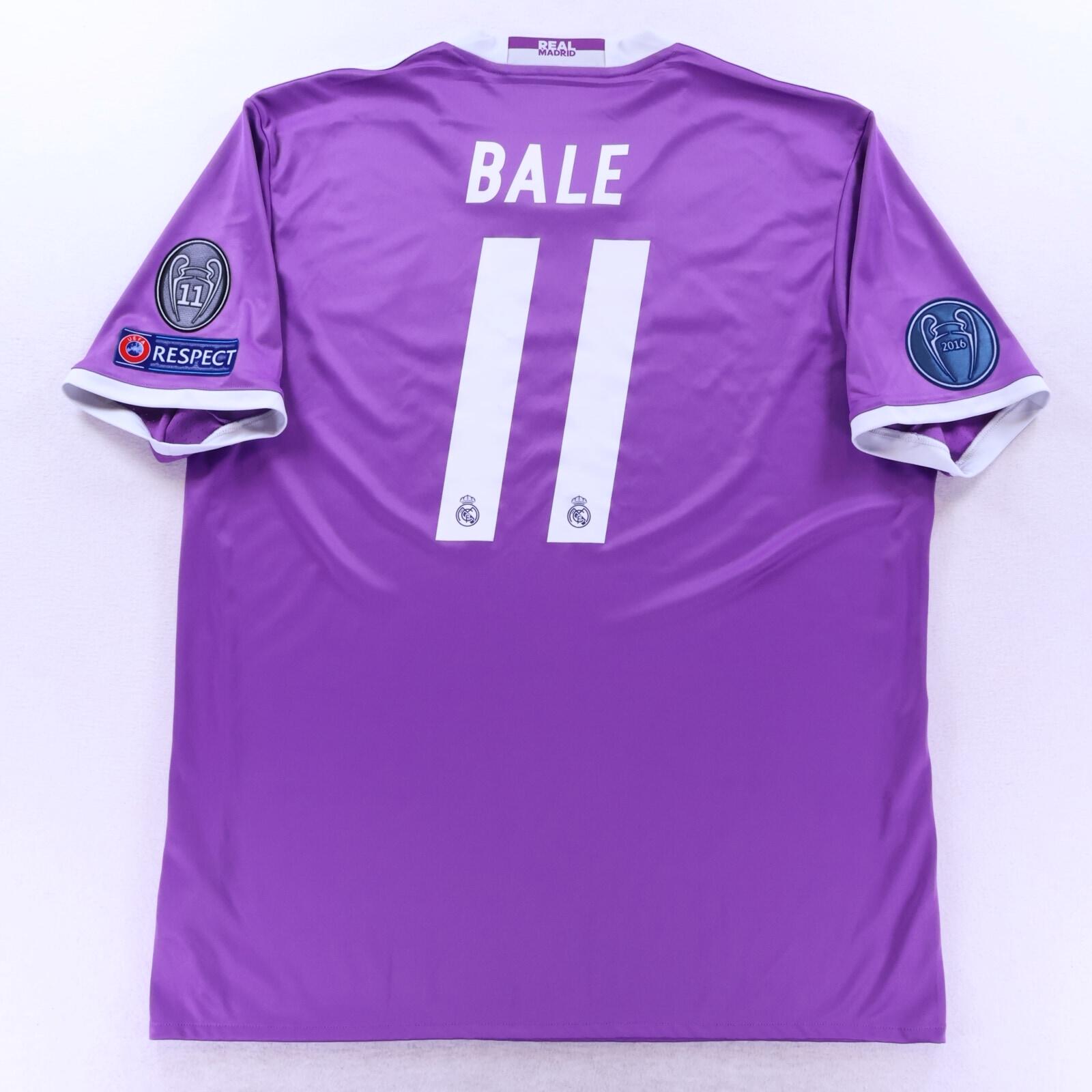 Real Madrid 2016/17 Away Shirt - XL