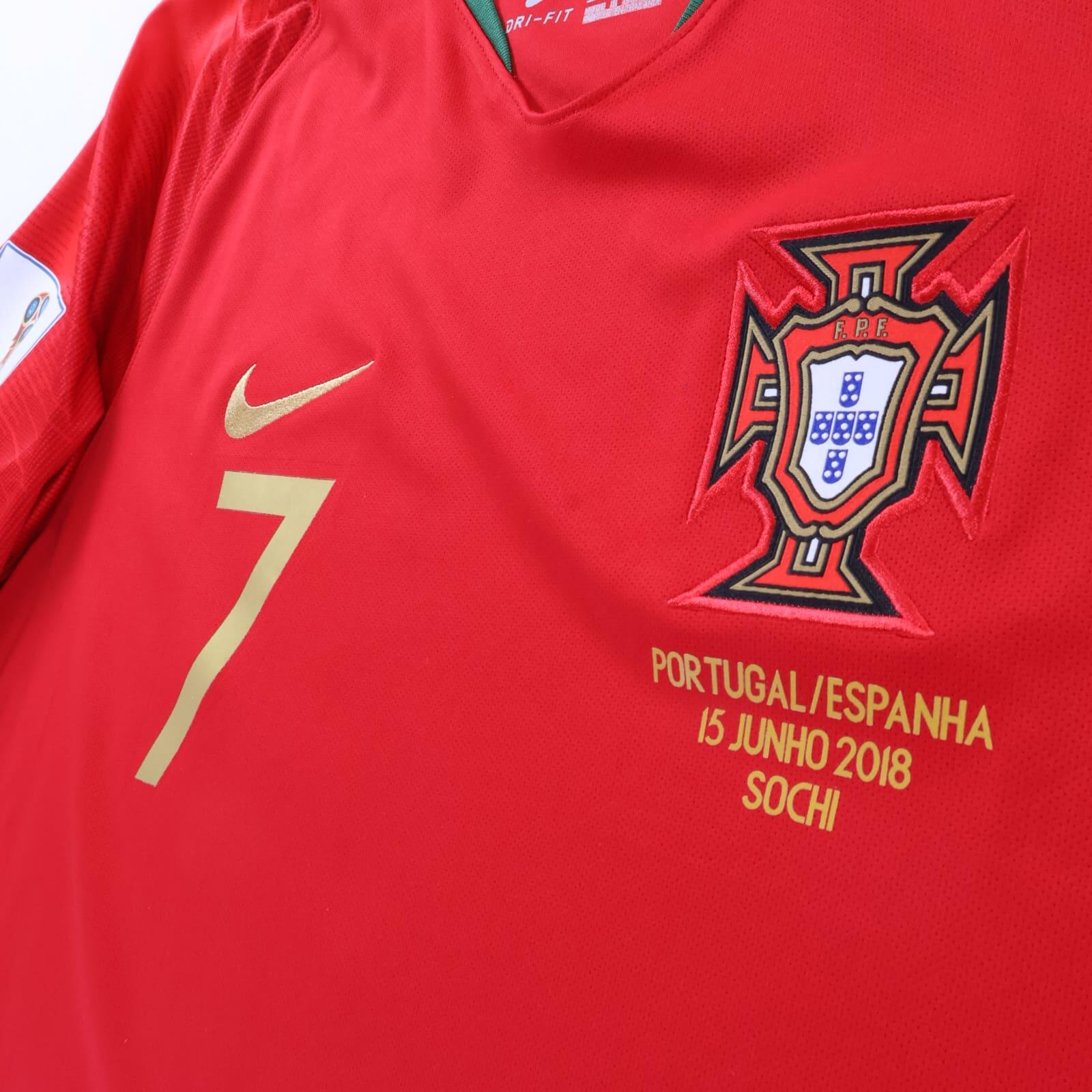 *NWT* Portugal Ronaldo #7 2018/19 Home Shirt - L