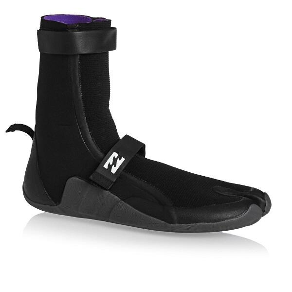 ! alt : bf7d7b1b-402a-4ee2-b9a5-161d01601d0f ! title : billabong-wetsuits-billabong-revolution-3mm-wetsuit-boots-black.jpg ! desc : ! caption :