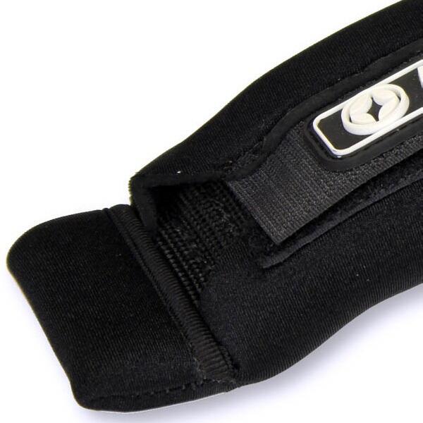 ! alt : edc8d7db-09c7-4b13-8008-6420925b6518 ! title : Unifiber-Deluxe-Footstrap-detail-1.jpg ! desc : ! caption :