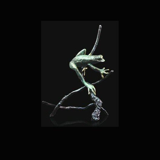 Frog (216) in bronze by Michael Simpson