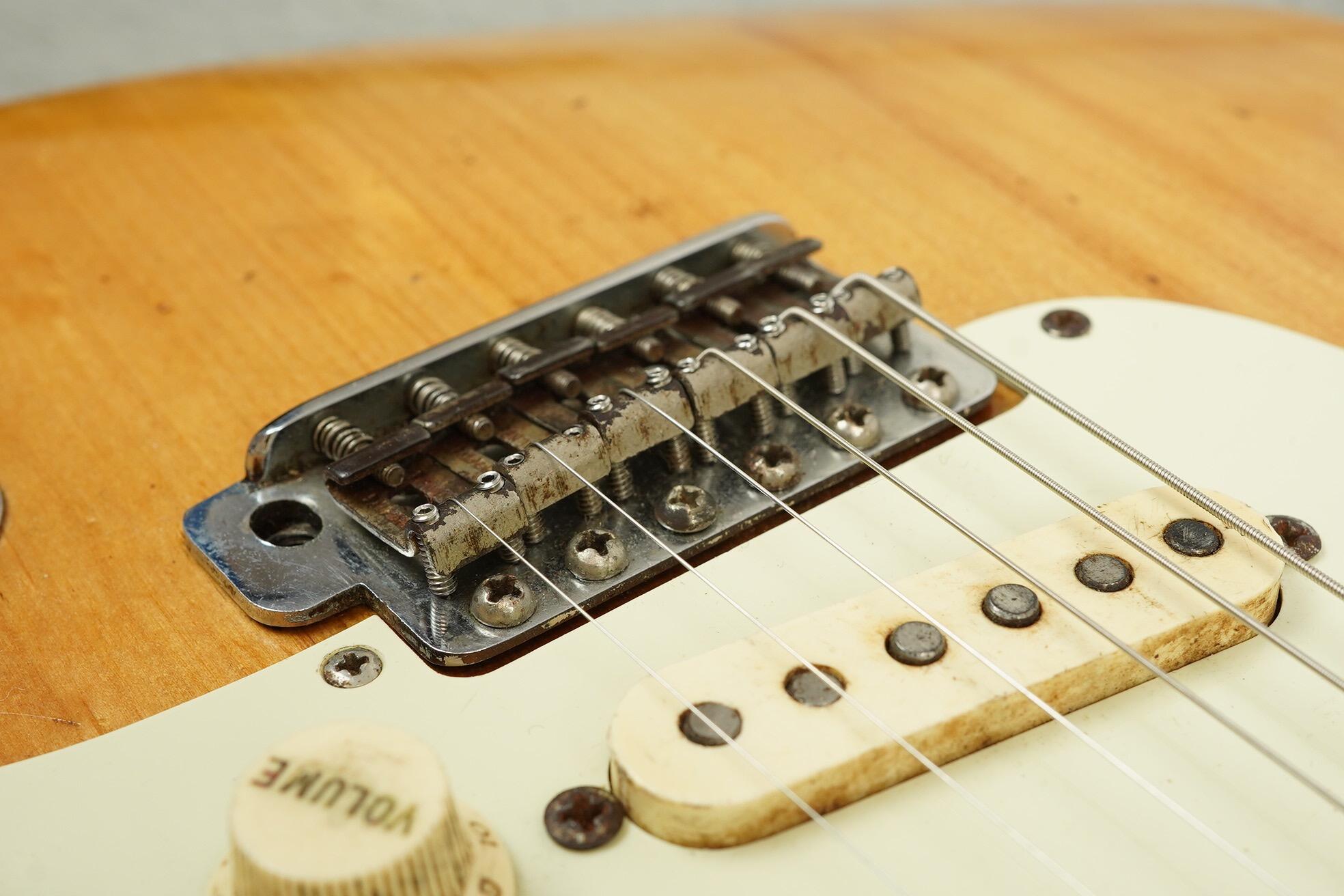 1960 Fender Stratocaster, Stripped