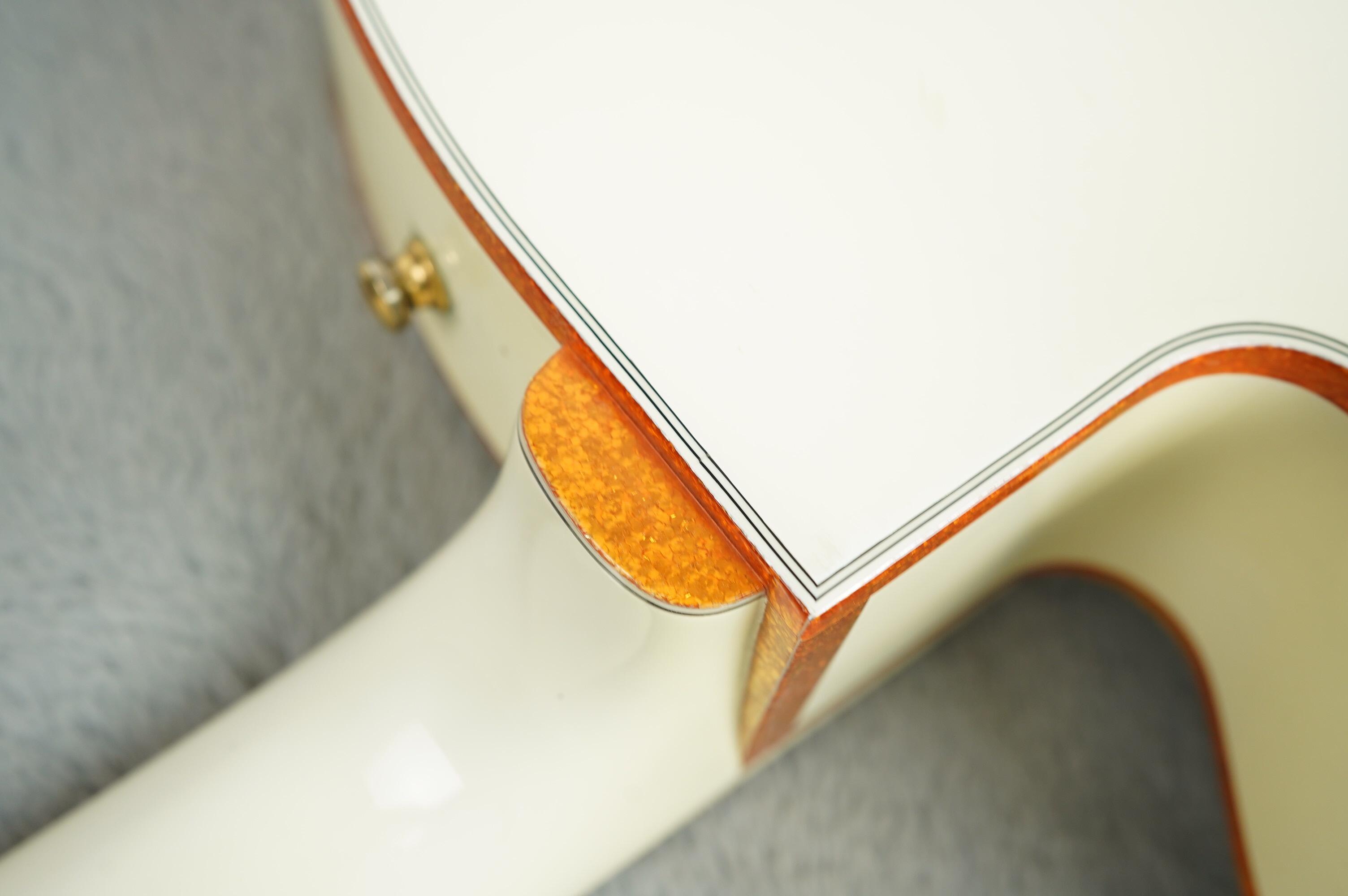 2003 Gretsch White Falcon ex Billy Duffy