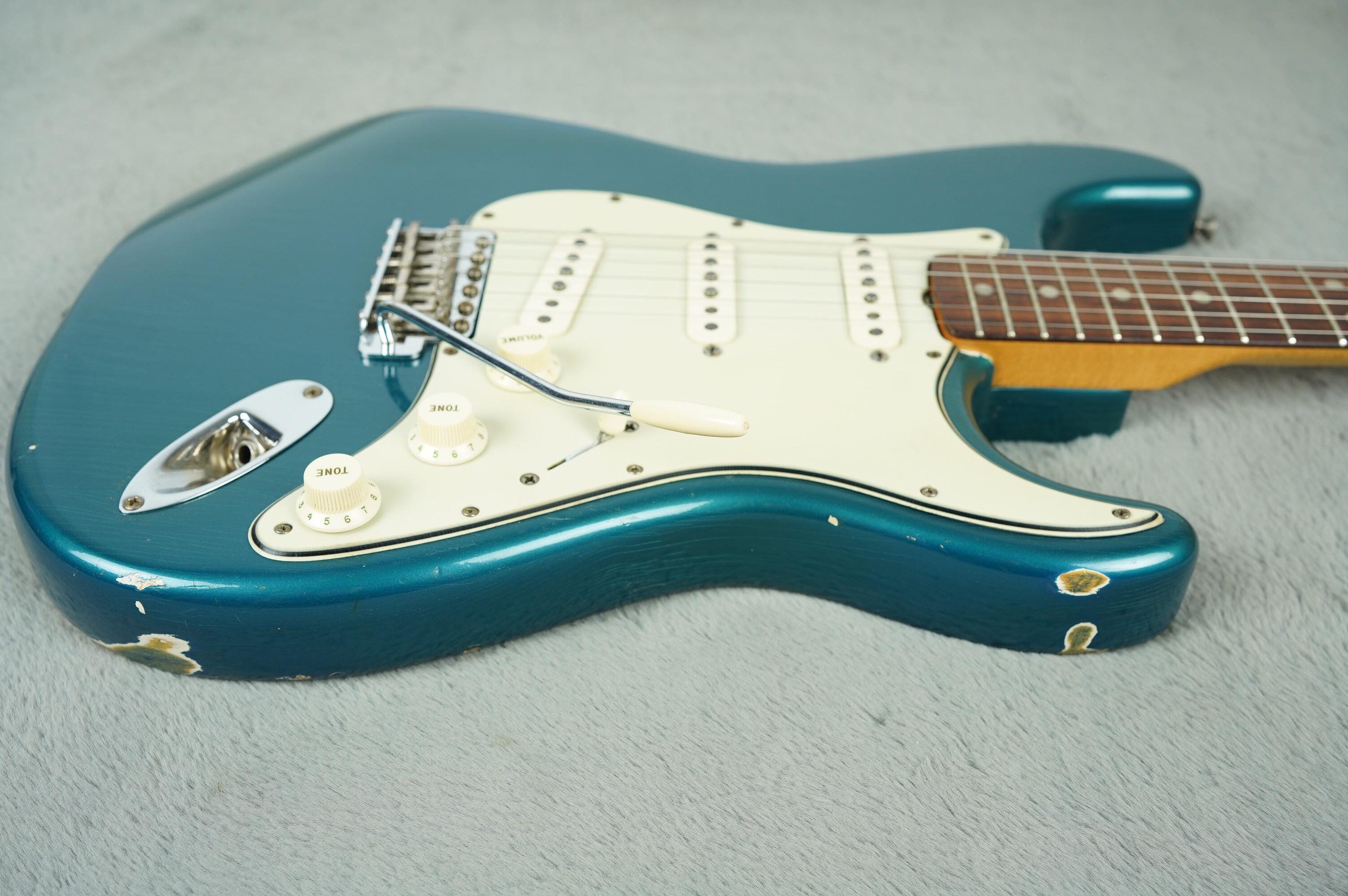 1965 Fender Stratocaster Lake Placid Blue