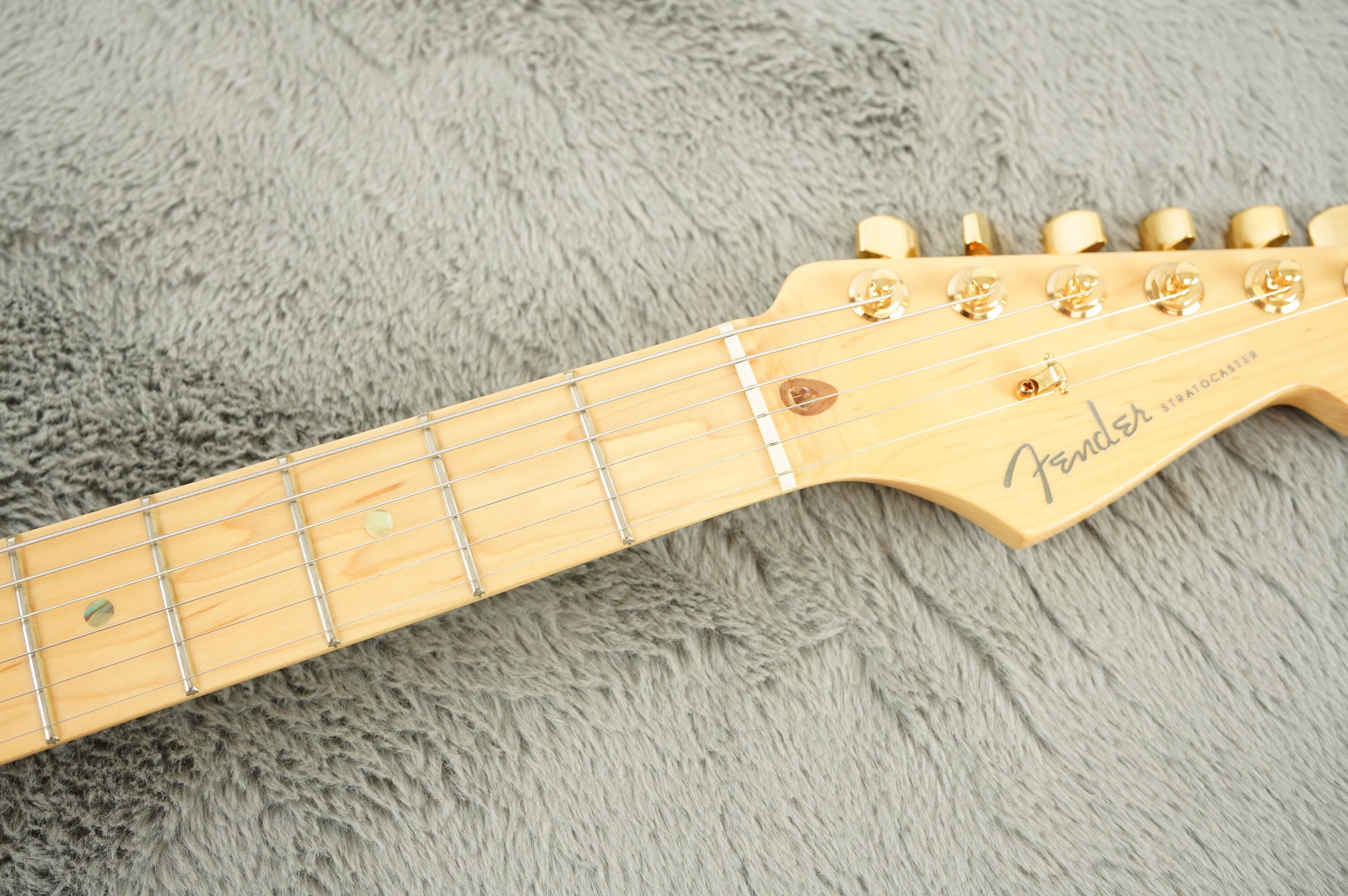 2004 Fender 50th Anniversary Deluxe Stratocaster Sunburst