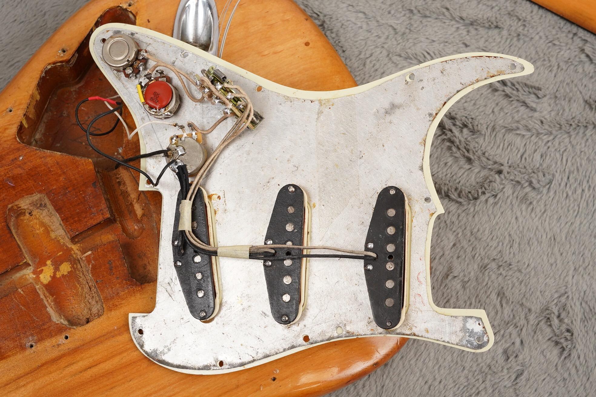1960 Fender Stratocaster, Stripped