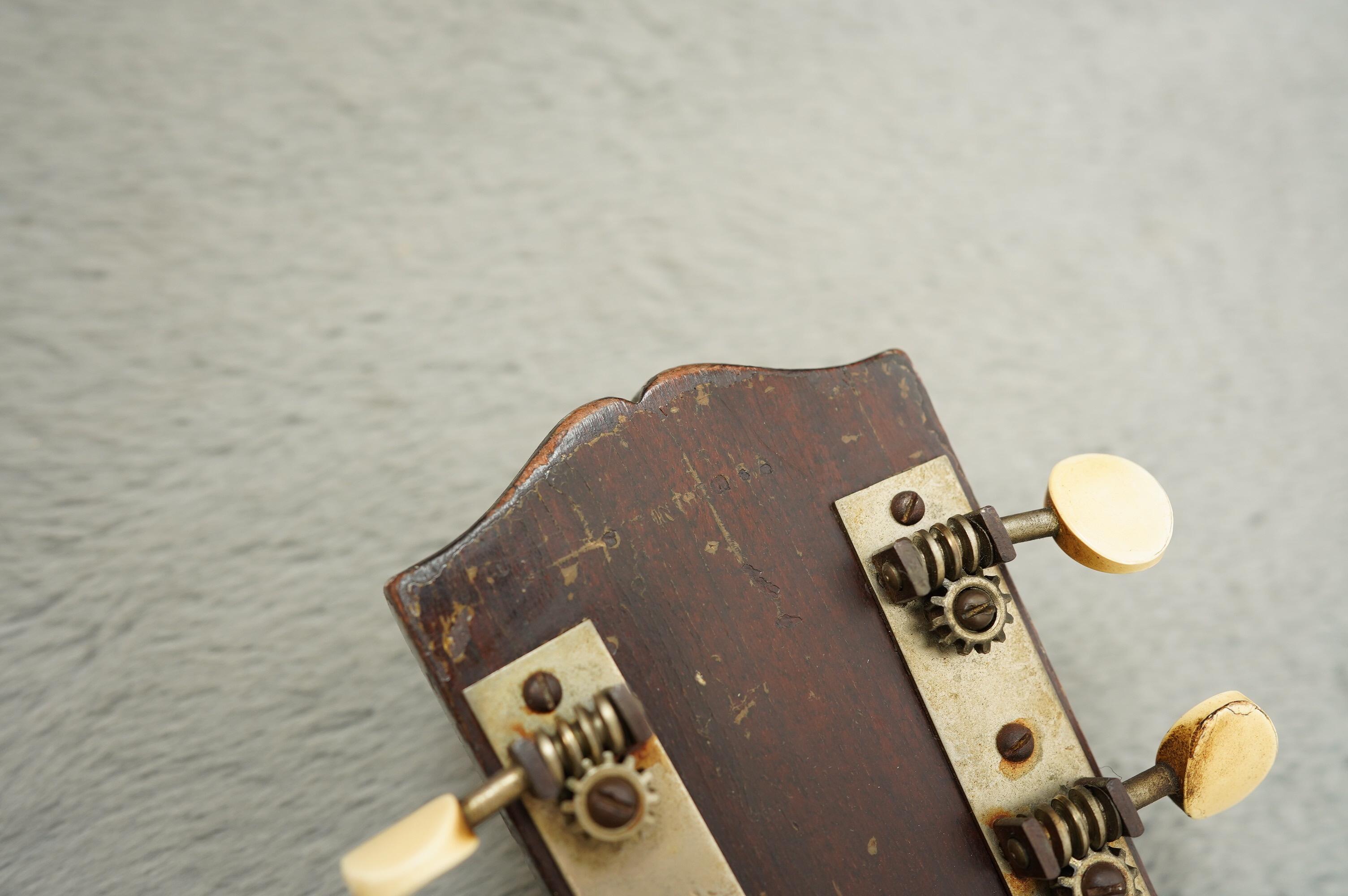 1930s Gibson L-2