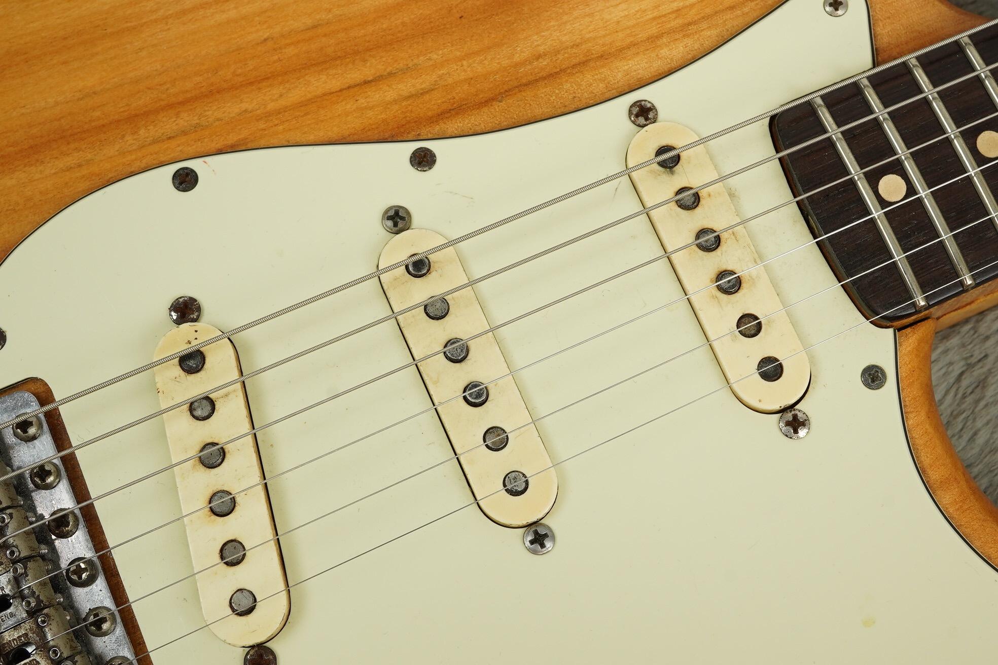 1960 Fender Stratocaster, Stripped