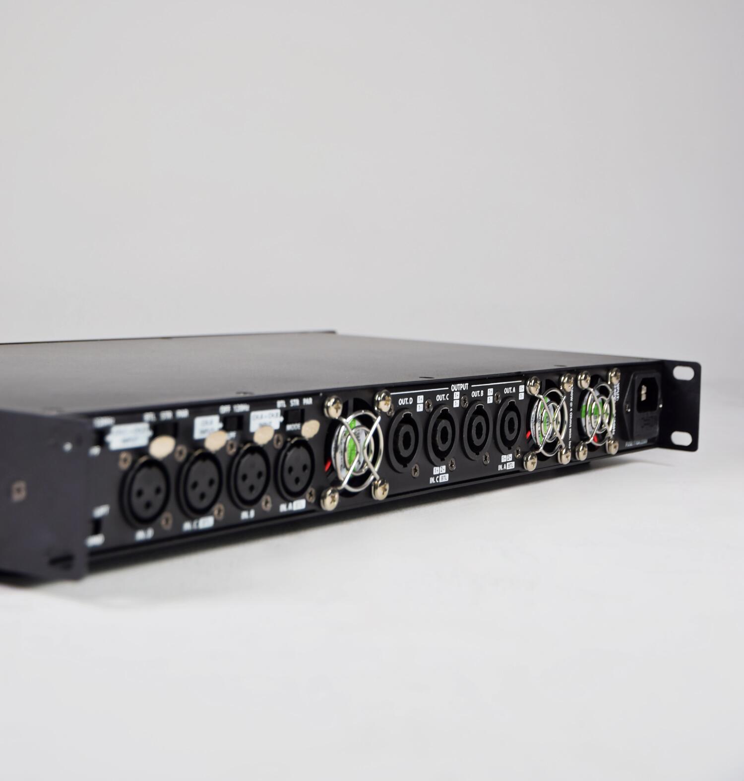 Citronic D4200 Quad Amplifier rear hero
