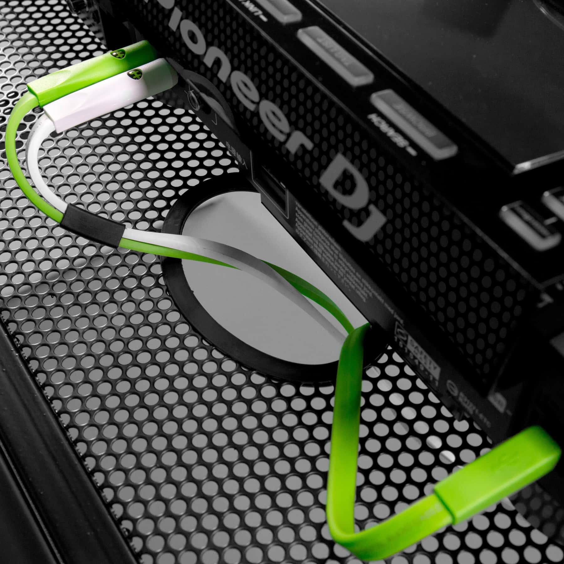 BoomToneDJ DJ Desk White cable exit