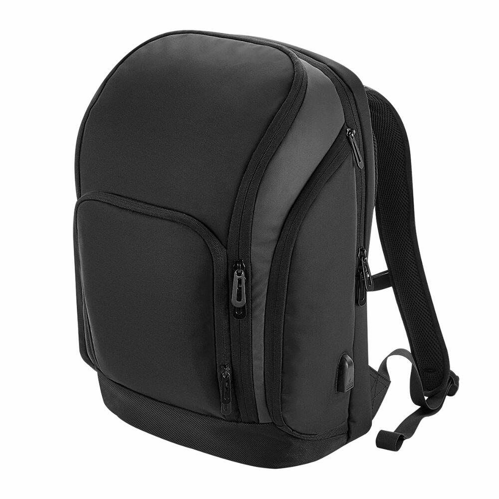 A Quadra QD910 backpack in black featuring multiple zippered compartments and padded shoulder straps.