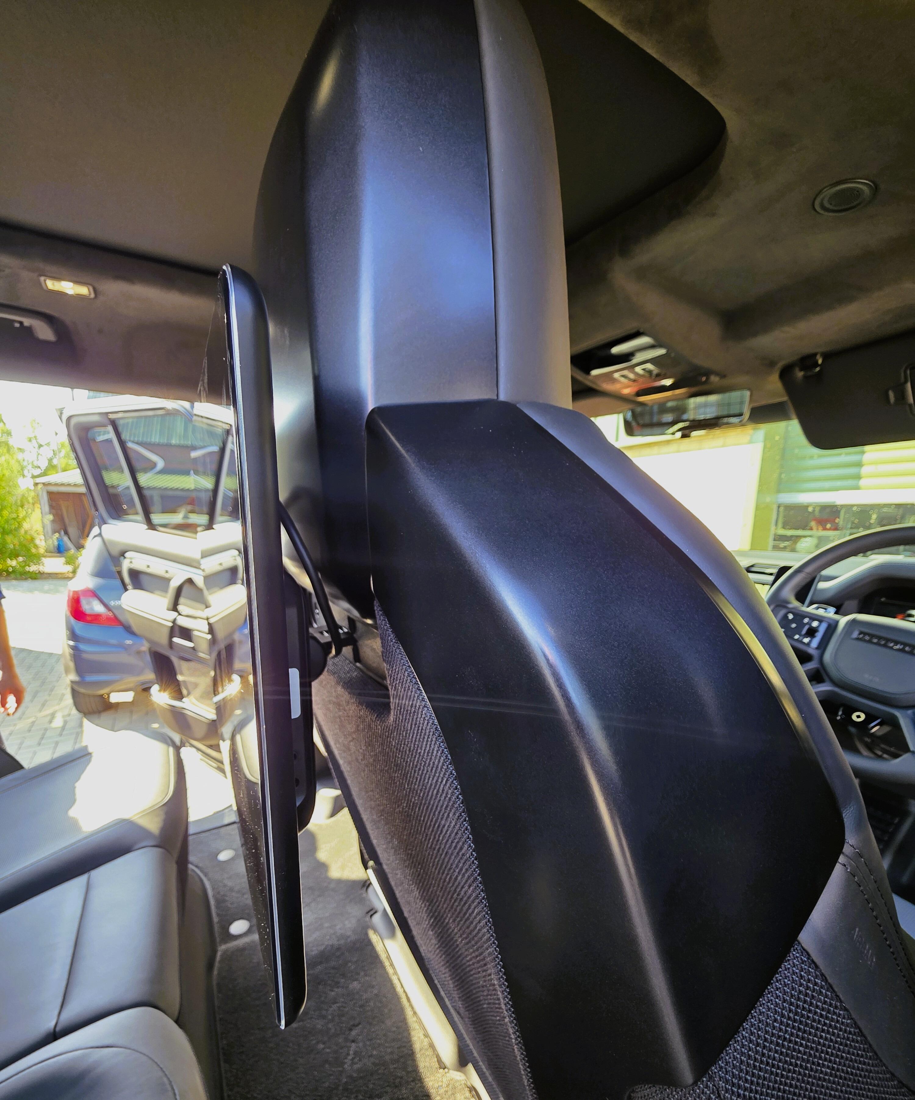Screen Mount Kit