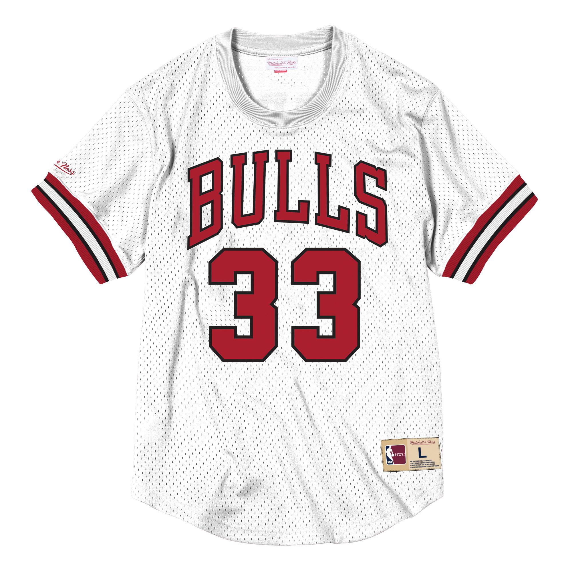 Mitchell & Ness | Chicago Bulls | Scottie Pippen Name & Number Mesh Crewneck