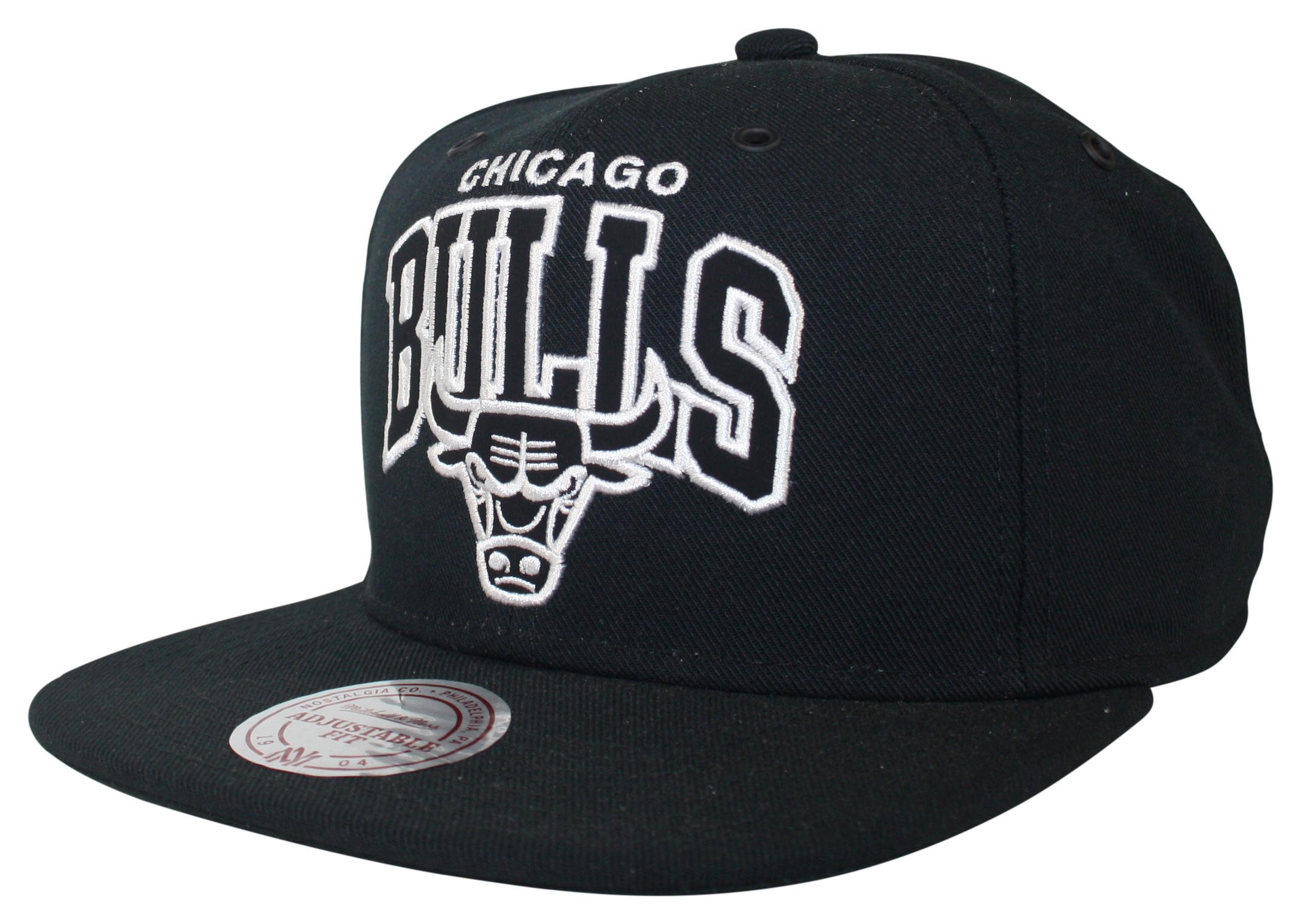 Mitchell & Ness | Chicago Bulls Black Black & White Arch Snapback