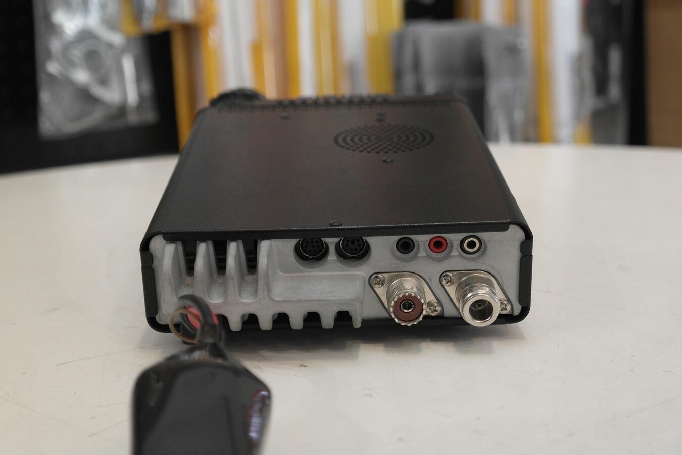 Yaesu FT-857D detachable front control panel detail