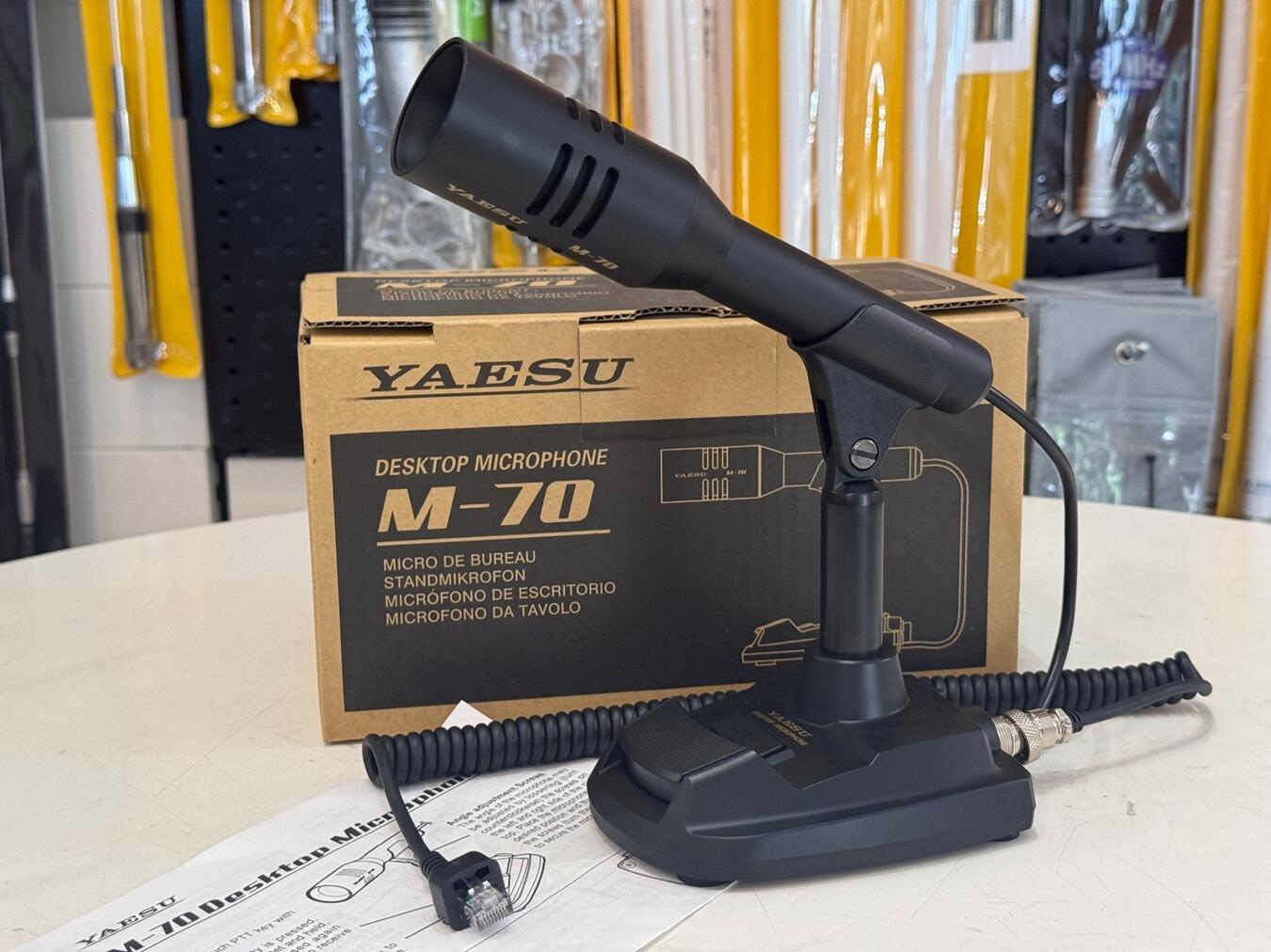 yaesu m‑70 desktop microphone front panel