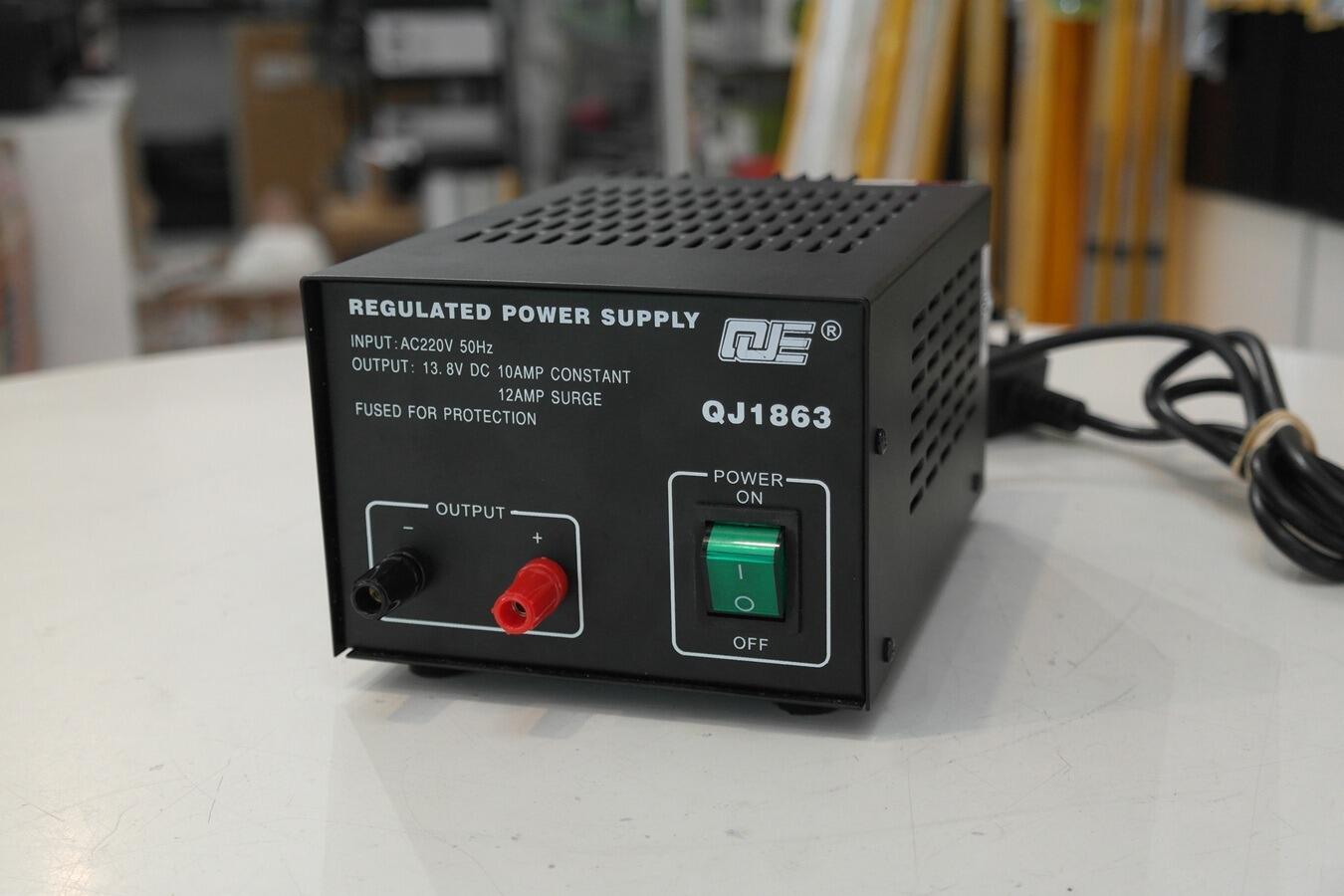 QJE QJ1863 regulated power supply front panel view