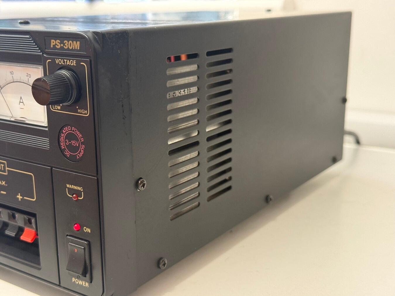 Palstar PS‑30M Dual Analogue Meters