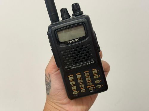 second hand yaesu ft‑60e handheld