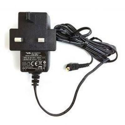 Yaesu SAD24C, a power supply for VX6, VX7, FT-60, and FT-817 - Radioworld UK