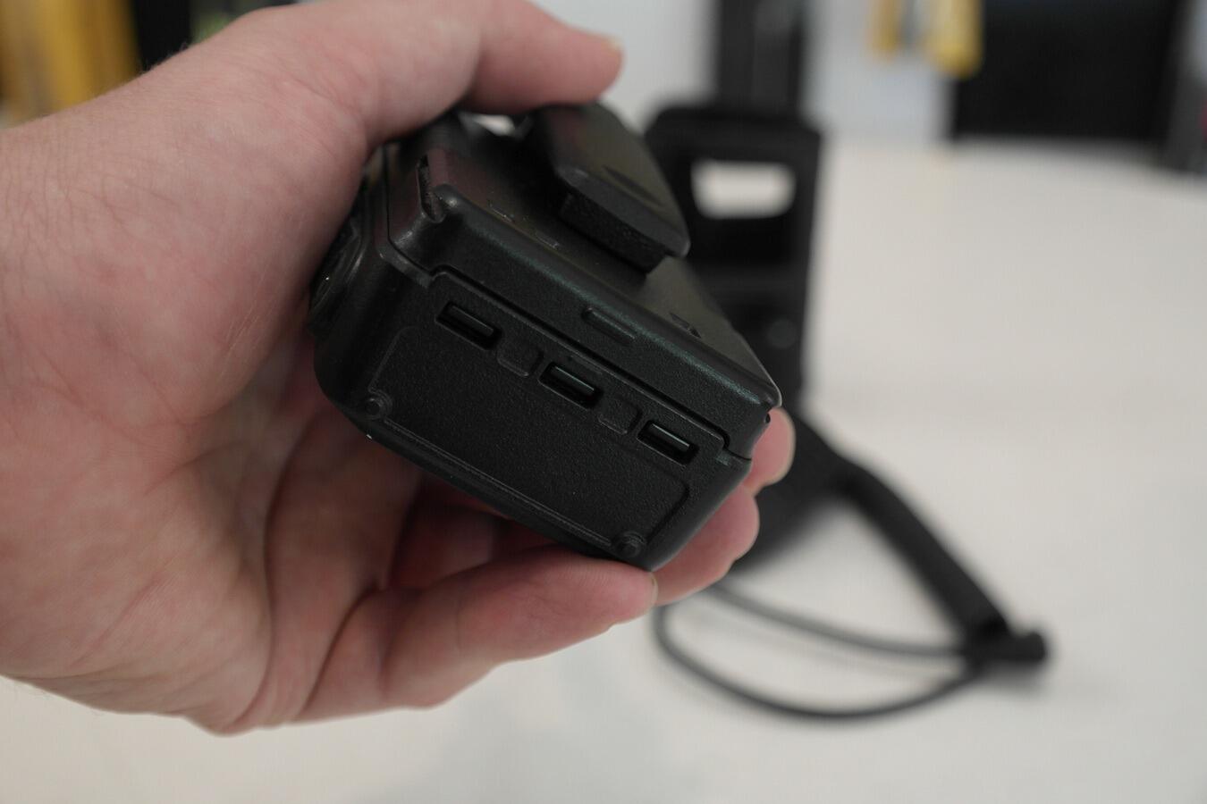 Yaesu FT3DE dual band digital handheld side view