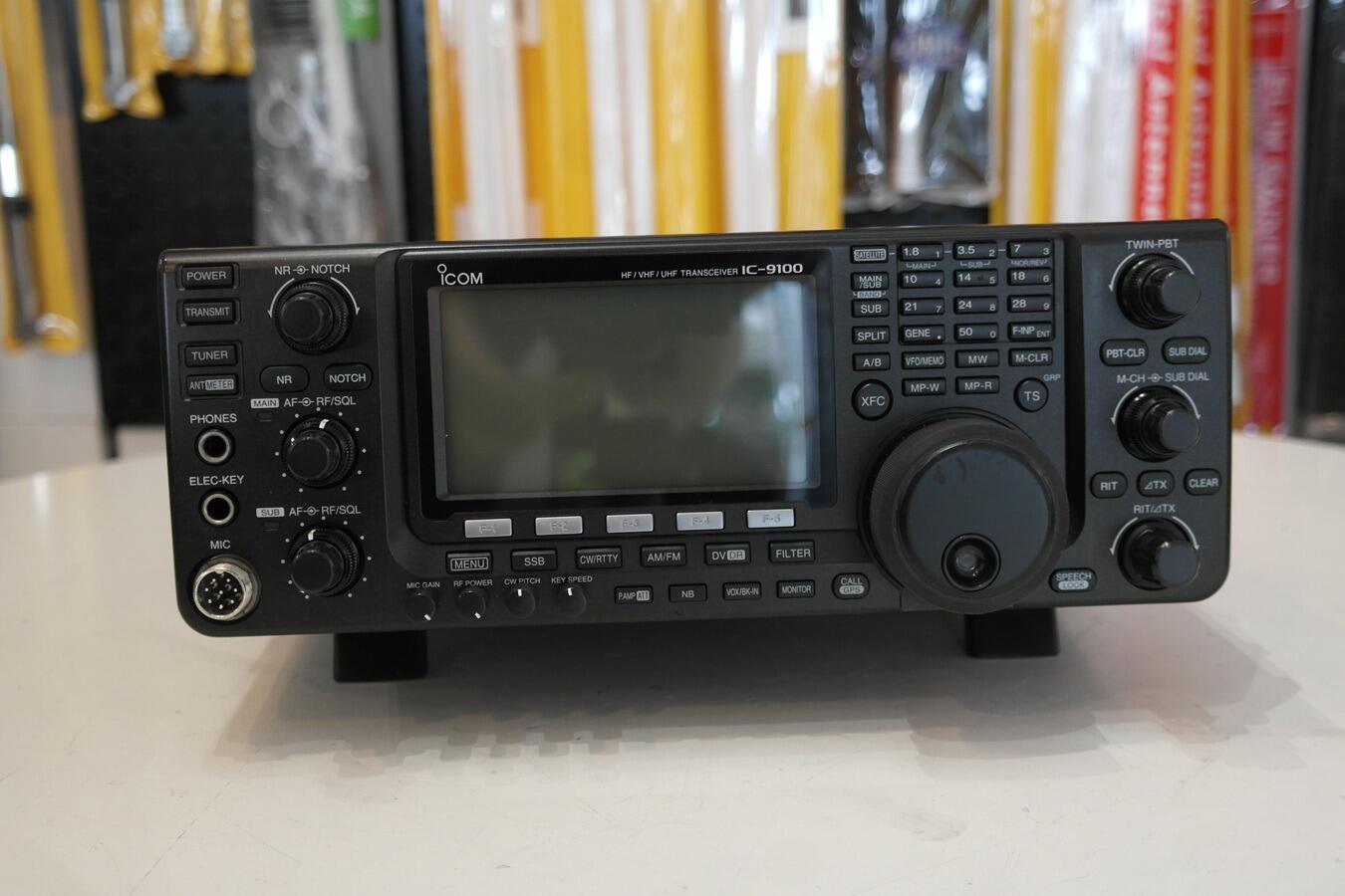 Icom IC-9100 display and operating controls close up