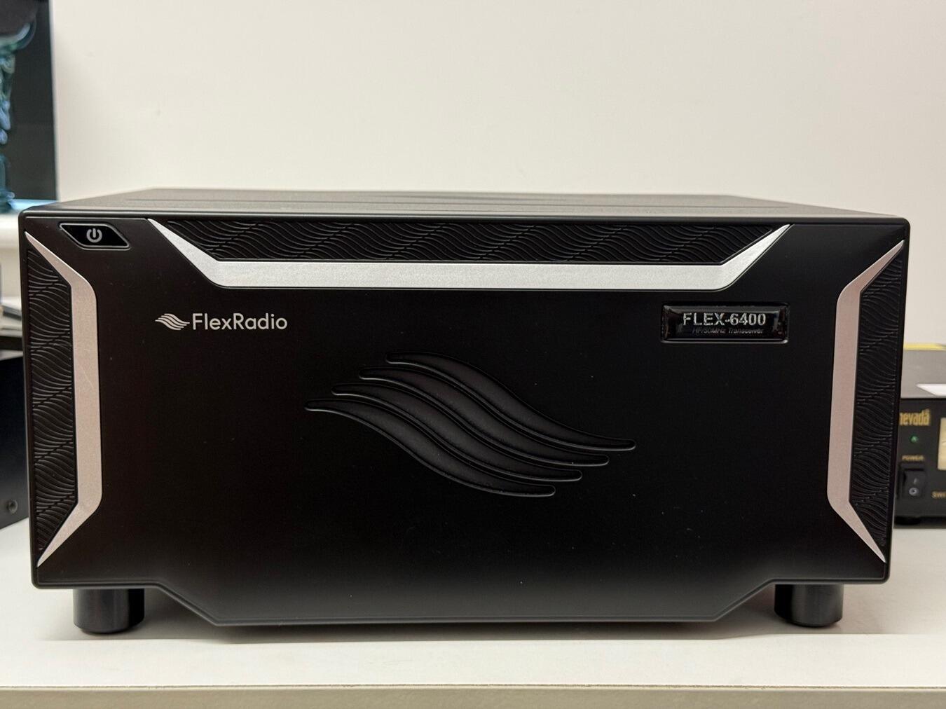 Second Hand FLEX‑6400 SDR Transceiver with SDR+ V4.15 Update