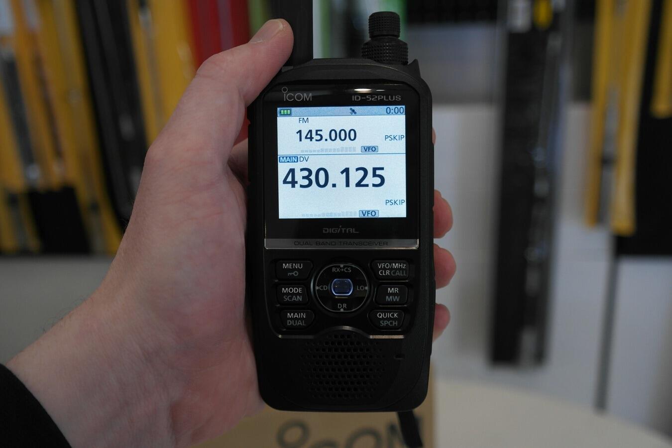 Icom ID-52E Plus controls and keypad close up