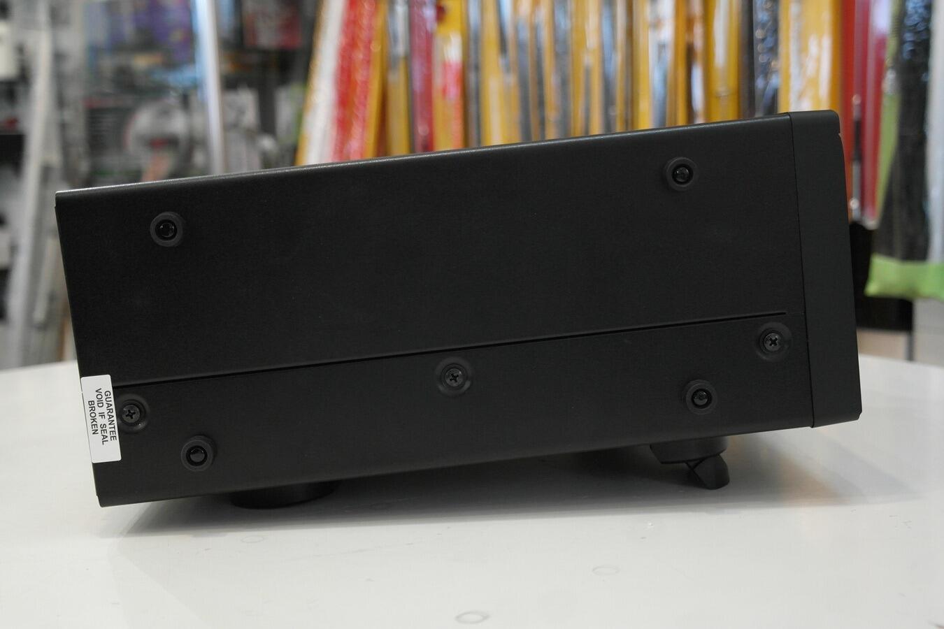 Kenwood TS-890 front controls and tuning knob detail