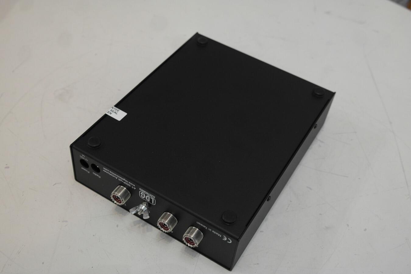 LDG AT-200ProII automatic ATU installed in amateur radio station