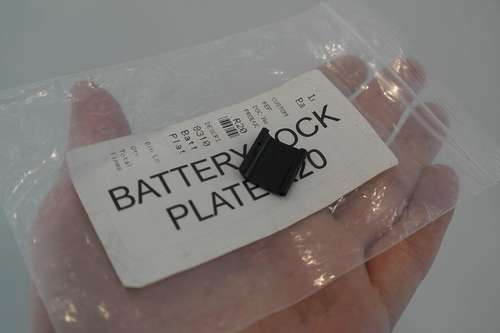 Icom ic-r20 battery lock plate
