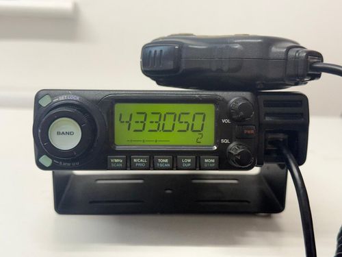 second hand icom ic‑e208 transceiver