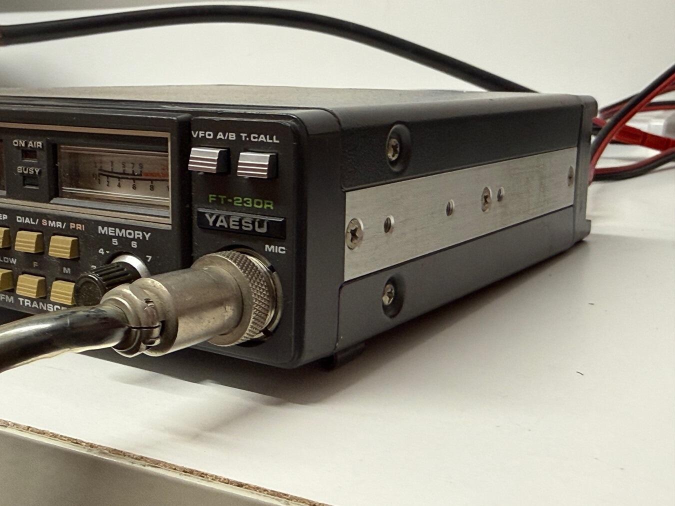 Vintage Yaesu FT‑230R – out of lock condition