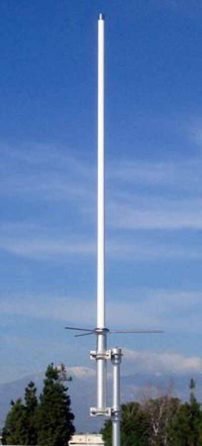 “Comet GP‑3 dual‑band VHF UHF base antenna – full length view”