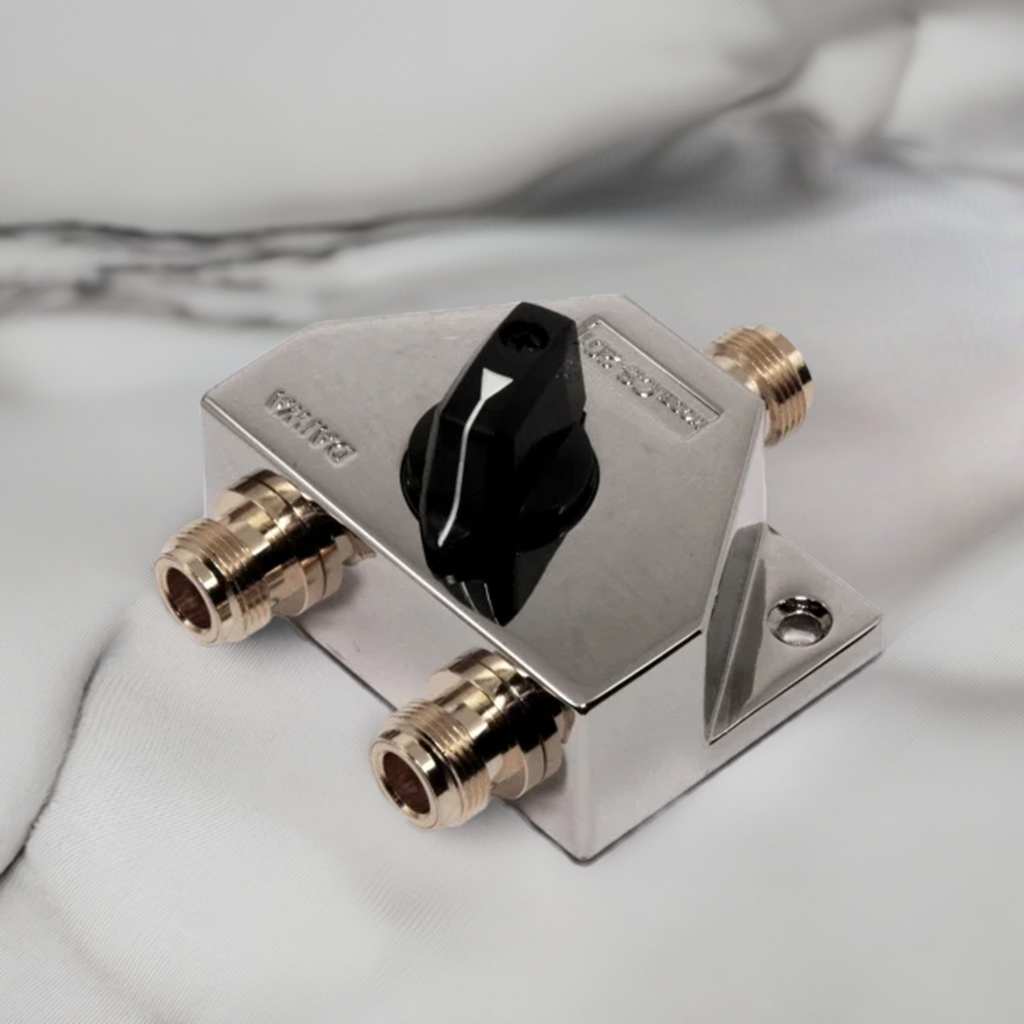 Daiwa CS-201 GII 2-way coaxial switch with low-loss N-type sockets.